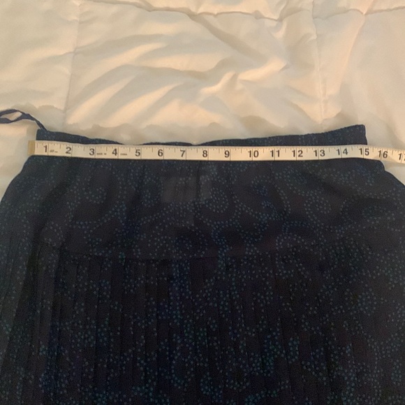 Schrader Blue Pleated Skirt - Picture 6 of 9